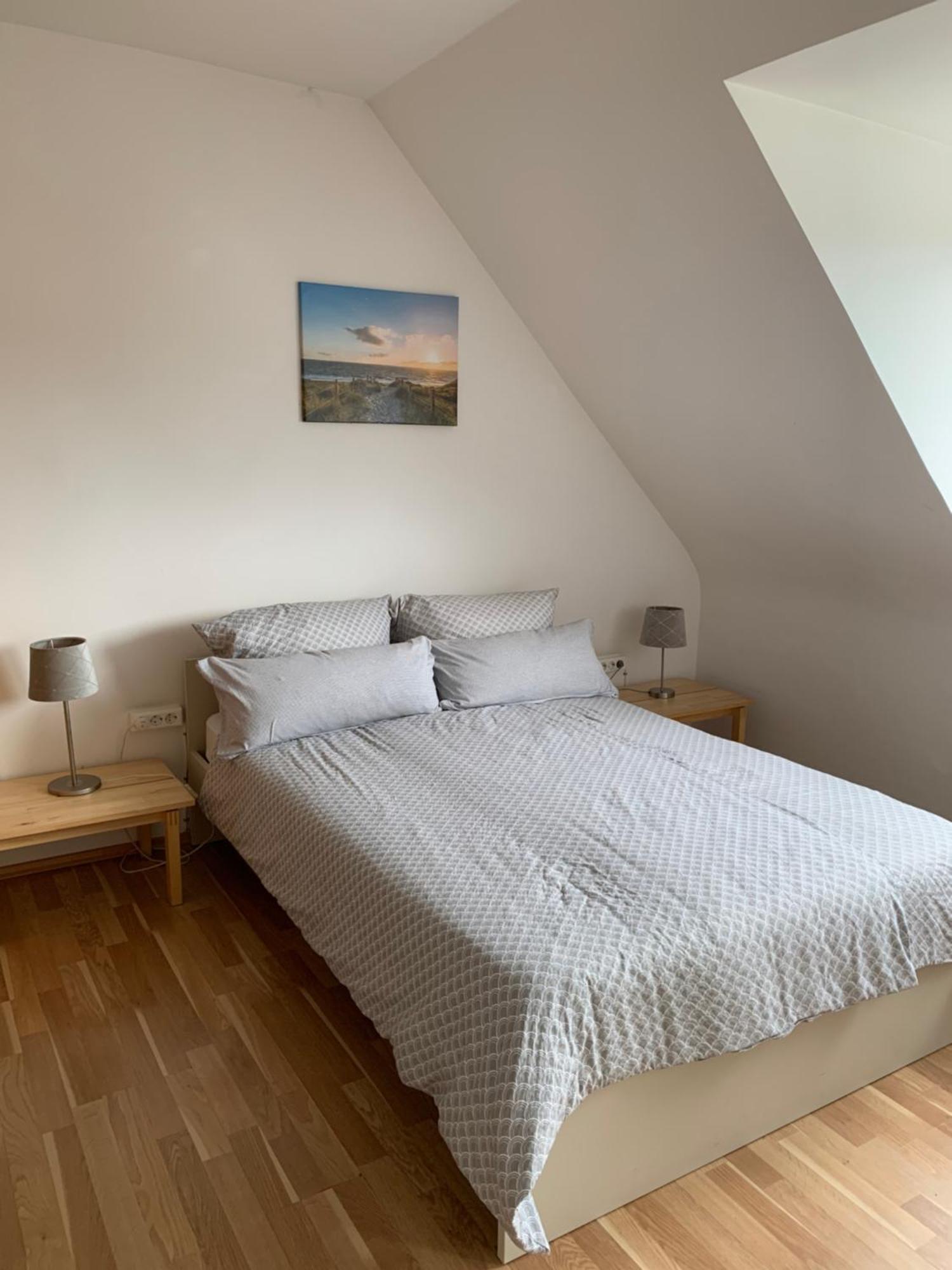 Ferienwohnung Mit Garten In Koeln Luaran gambar