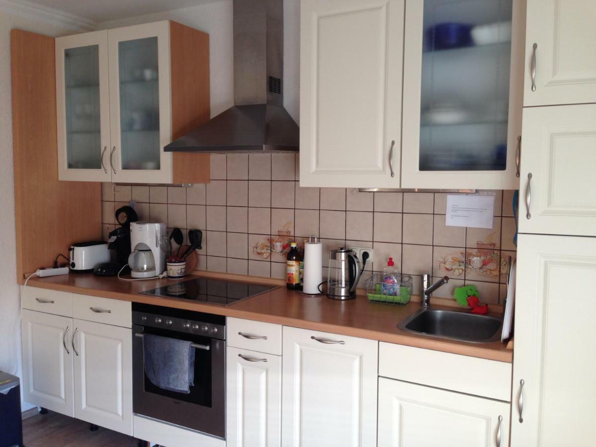 Ferienwohnung Mit Garten In Koeln Luaran gambar
